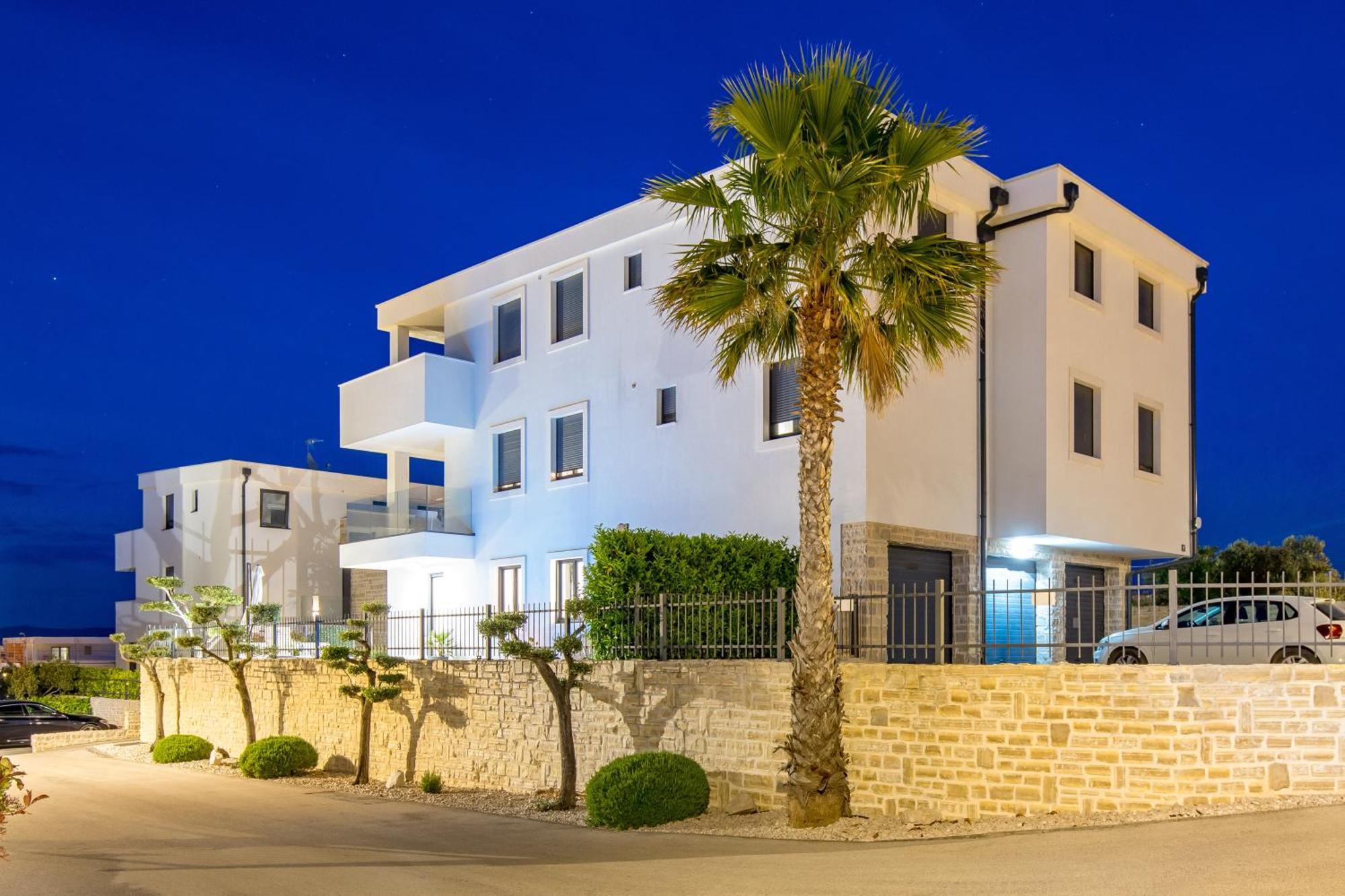 Luxury Apartment Hyperion With Private Pool And Garden Murter Exterior foto